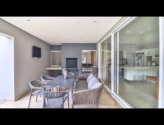 3 BEDROOM HOUSE FOR SALE IN MONTROSE